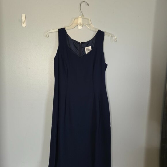 EUC Beautiful R & M Richards Navy Formal/Mother of the Bride Dress (2 piece) - Picture 6 of 12